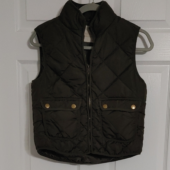 Altar'd State Jackets & Blazers - Altar'd State Army Green Quilted Vest with Gold Snap Accent Women's Small EUC